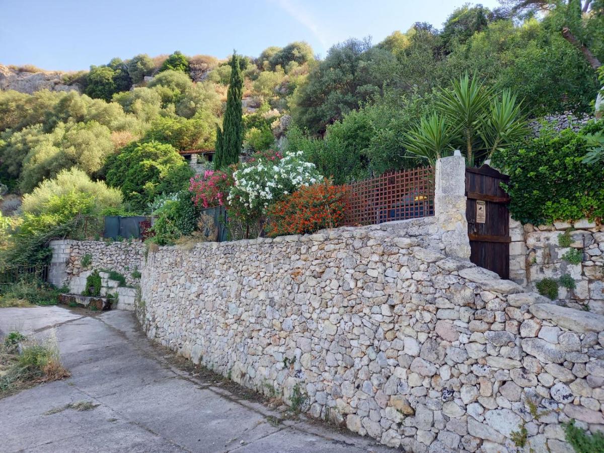 Vistalago Garden Doria Monteleone Rocca Doria Екстер'єр фото